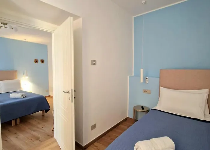 Maison Tarante 3* نابولي